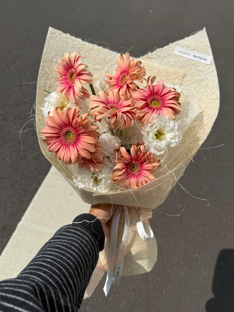 小紅書拉絲鮮花