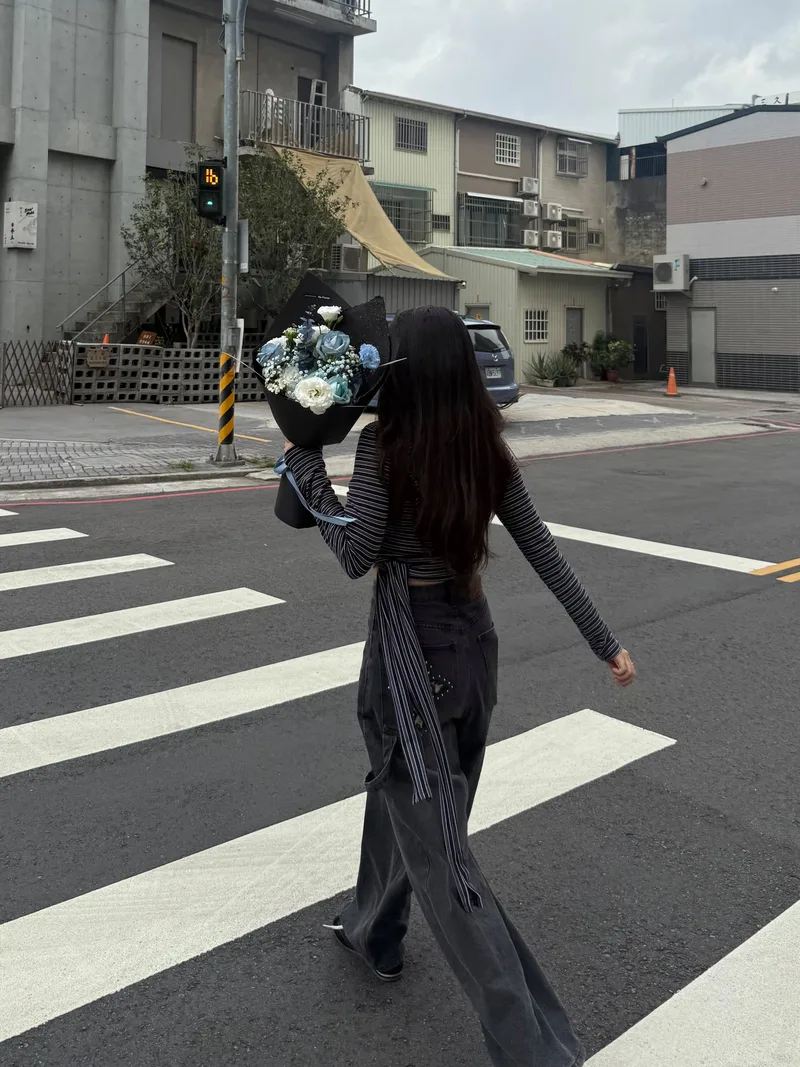 藍玫瑰滿天星