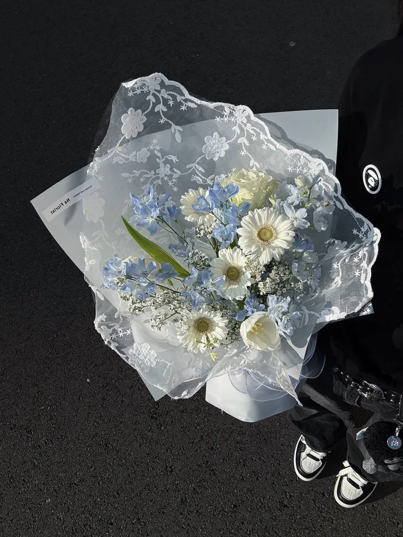 鬱金香太陽蕾絲花束